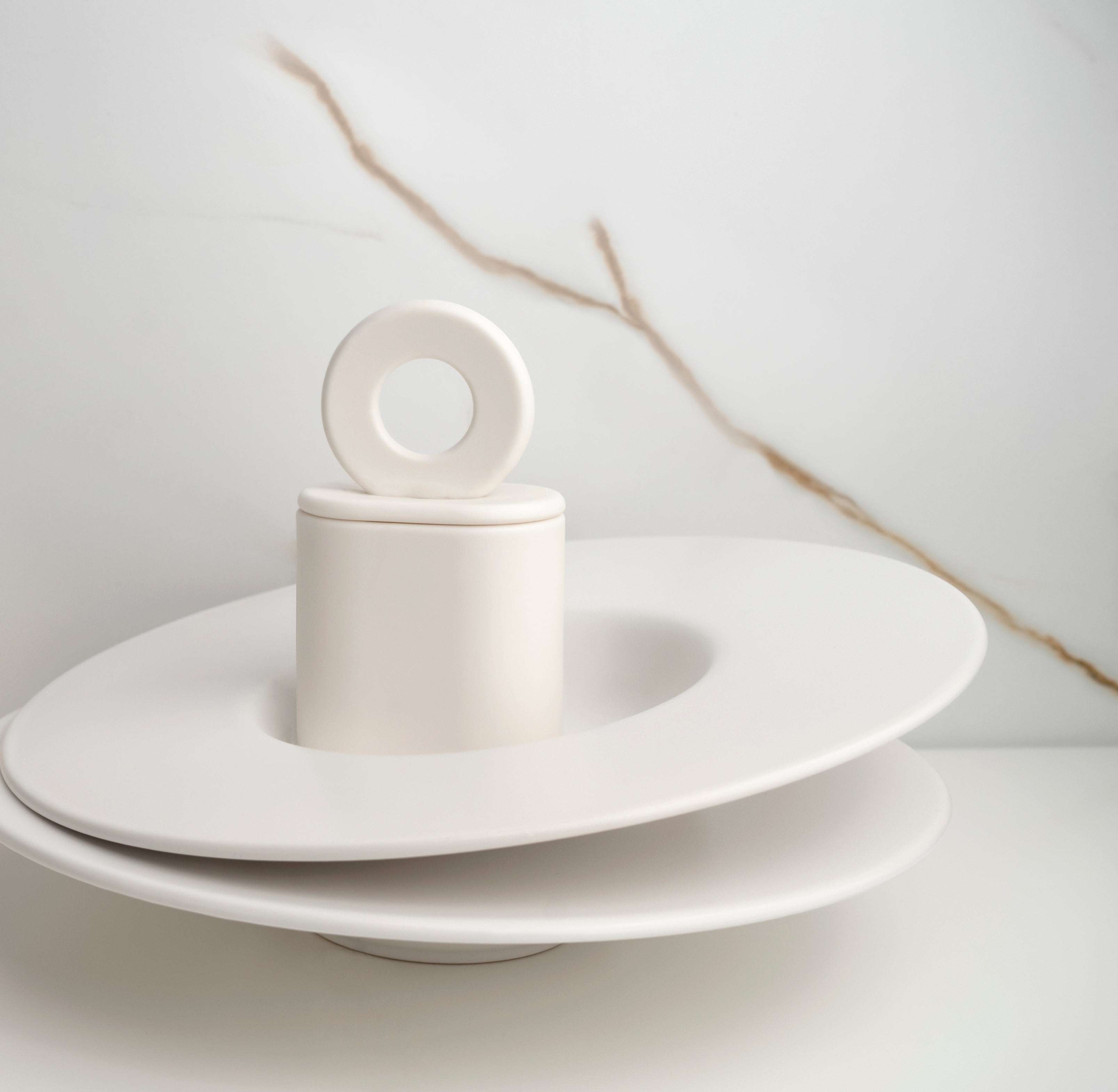 Bougie décorative eclipse en porcelaine blanche